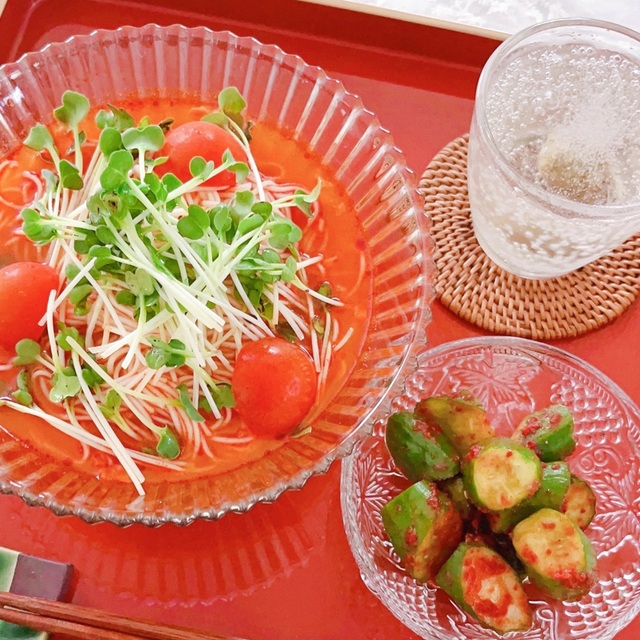 ユッケジャンの素で作る冷麺＆胡瓜のキムチ和え