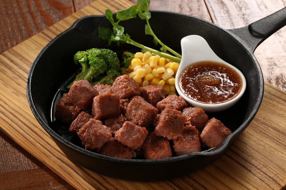 BEYOND STEAK サイコロステーキ