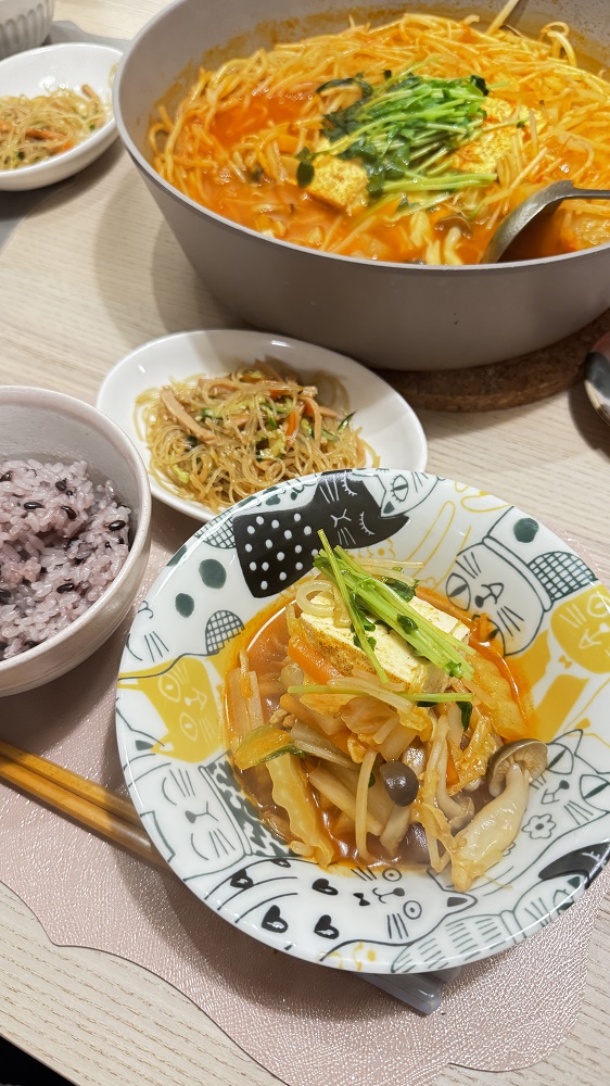 野菜たっぷりチゲ鍋